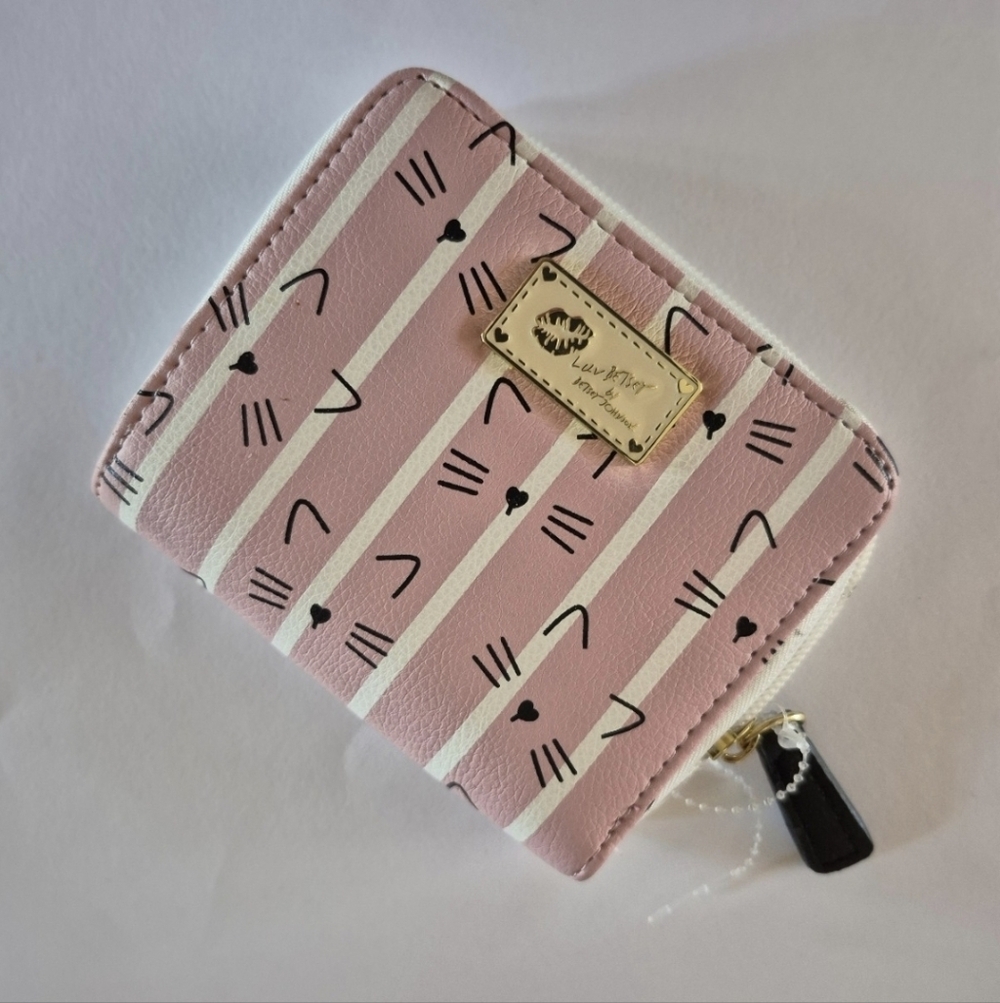 NWOT Luv Betsey by Betsey Johnson Pink Cat Stripe Zip Wallet